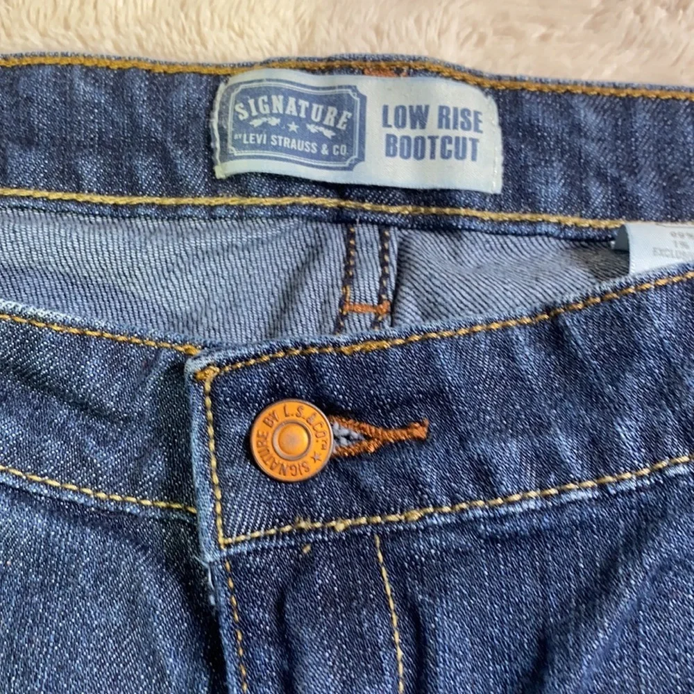 Levi’s Low Rise Bootcut Jeans - Picture 2 of 7